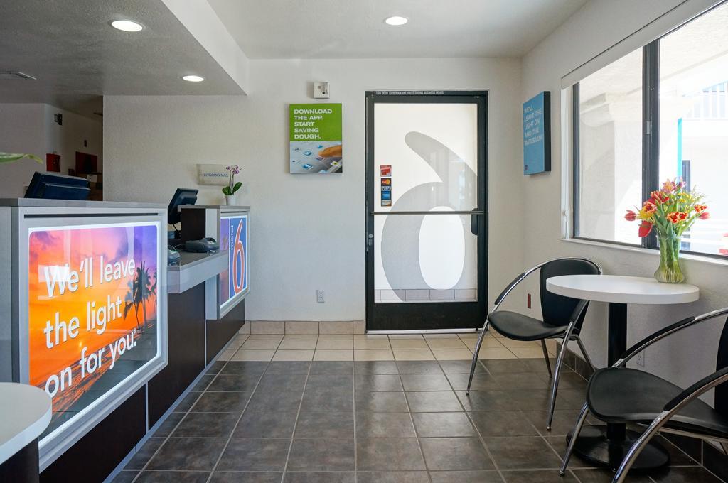 Motel 6-Carlsbad, Ca Beach Exterior photo