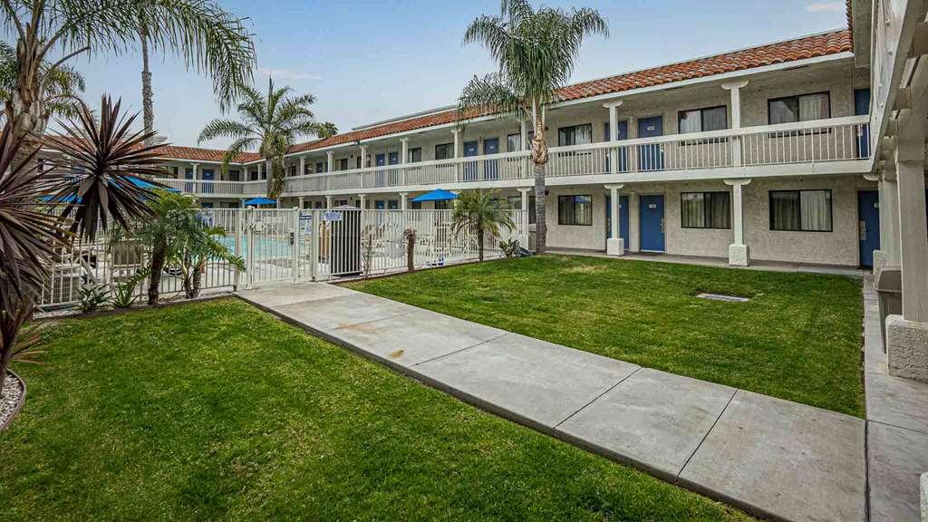 Motel 6-Carlsbad, Ca Beach Exterior photo