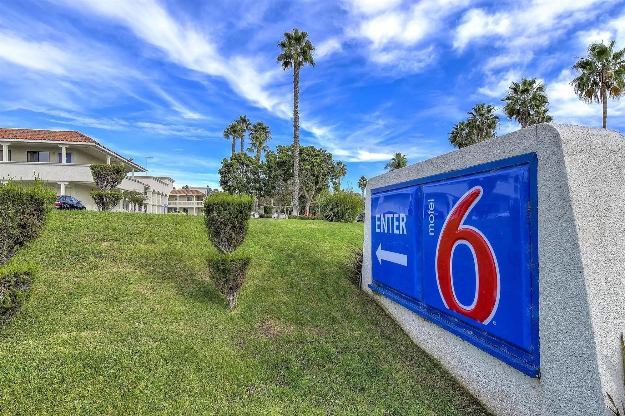 Motel 6-Carlsbad, Ca Beach Exterior photo